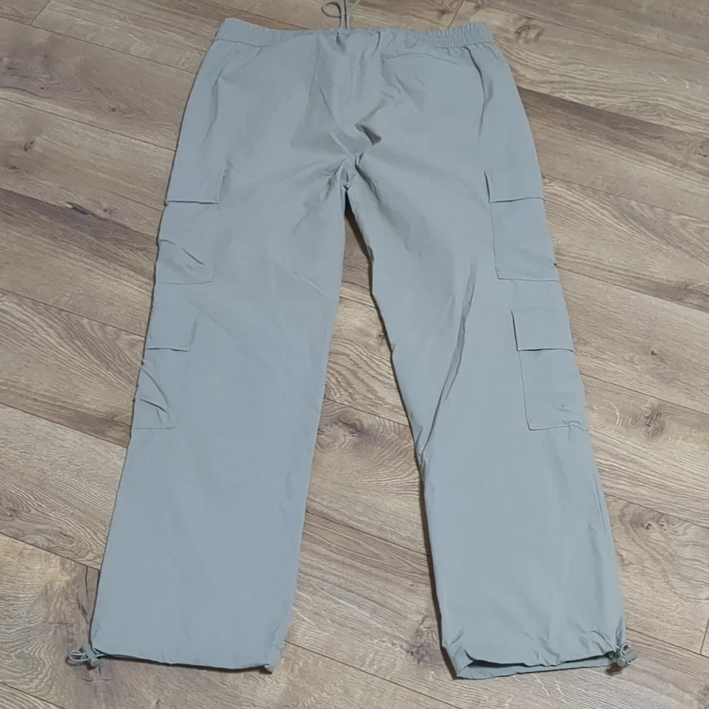 Men's PacSun Performance stright Pants Size L